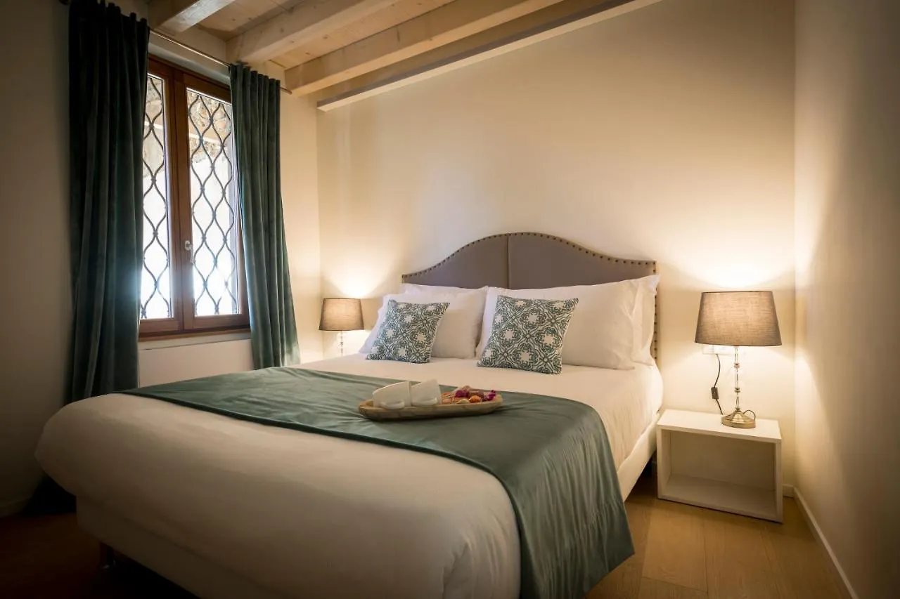 La Ripa Boutique Hotel Albino Italië
