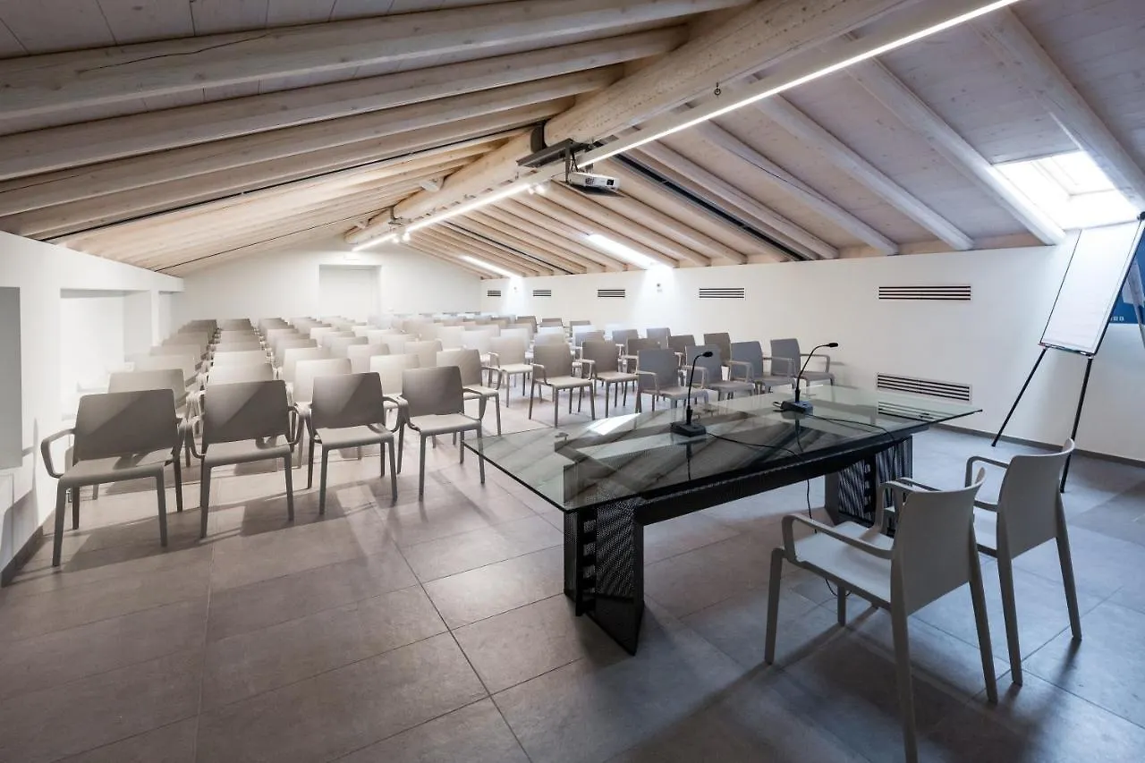 La Ripa Boutique Hotel Albino 3*,  Italië