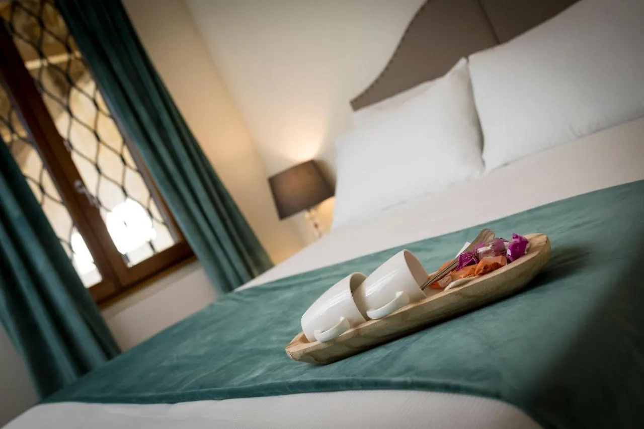 La Ripa Boutique Hotel Albino